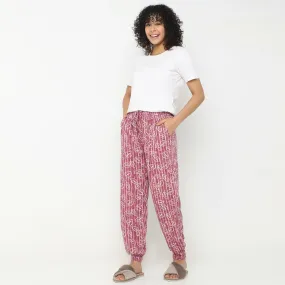 Regular Fit Printed Mid Rise Lounge Joggers