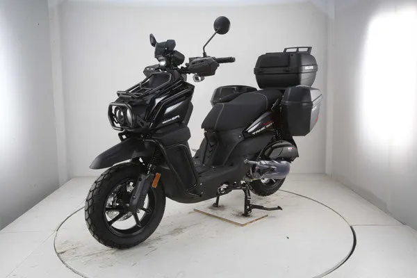 Vitacci Tank 200 EFI DLX.  Fuel Injected 168cc, 13 inch Rims,  Heavy Duty Saddle Bags and Luggage box, Electric Start, CA Legal