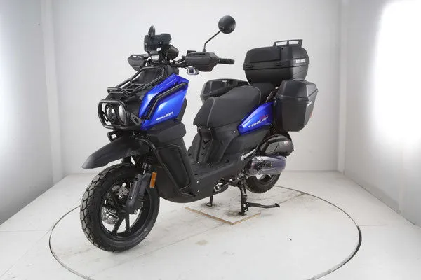 Vitacci Tank 200 EFI DLX.  Fuel Injected 168cc, 13 inch Rims,  Heavy Duty Saddle Bags and Luggage box, Electric Start, CA Legal