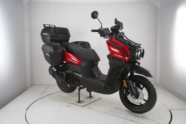 Vitacci Tank 200 EFI DLX.  Fuel Injected 168cc, 13 inch Rims,  Heavy Duty Saddle Bags and Luggage box, Electric Start, CA Legal